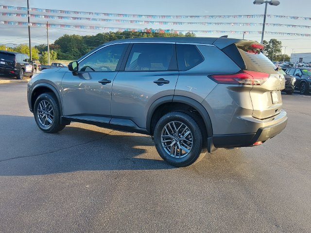 Certified 2026 Nissan Rogue S FWD image 5
