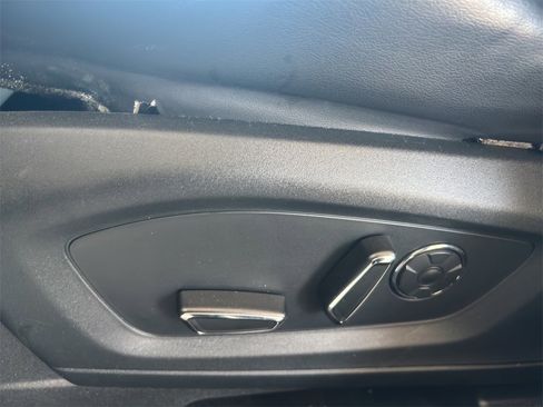 Used 2020 Ford Explorer Platinum w/ Premium Technology Package image 15