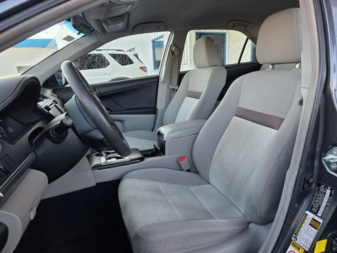 Used 2012 Toyota Camry LE FWD image 11