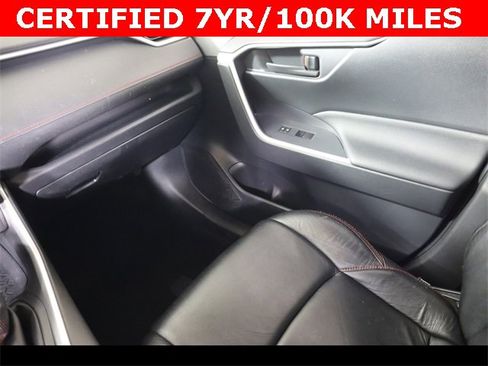 Used 2021 Toyota RAV4 SE w/ Weather & Moonroof Package image 19