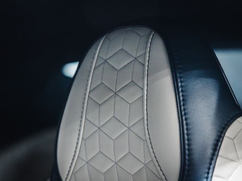 Used 2019 Aston Martin DBS Superleggera image 15