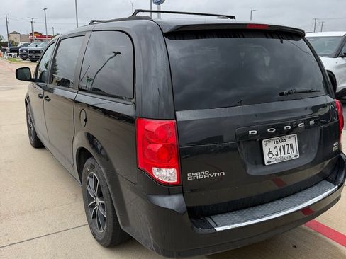 Used 2019 Dodge Grand Caravan GT FWD image 9