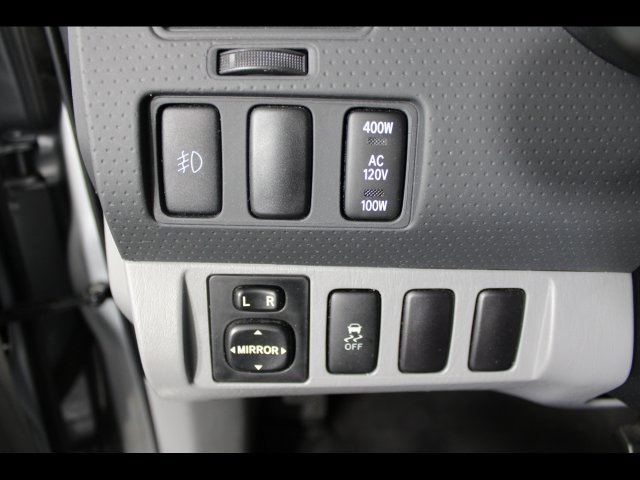 Used 2015 Toyota Tacoma PreRunner RWD image 18