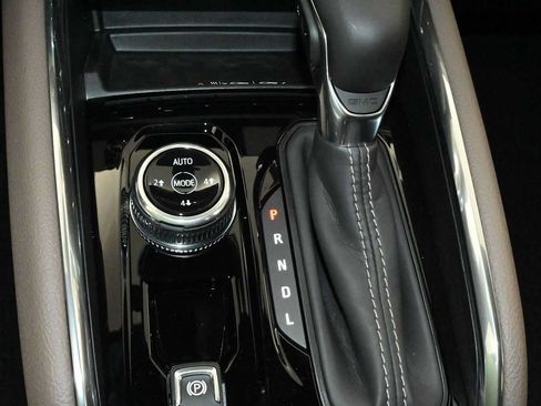 New 2026 GMC Canyon Denali AWD/4WD image 15