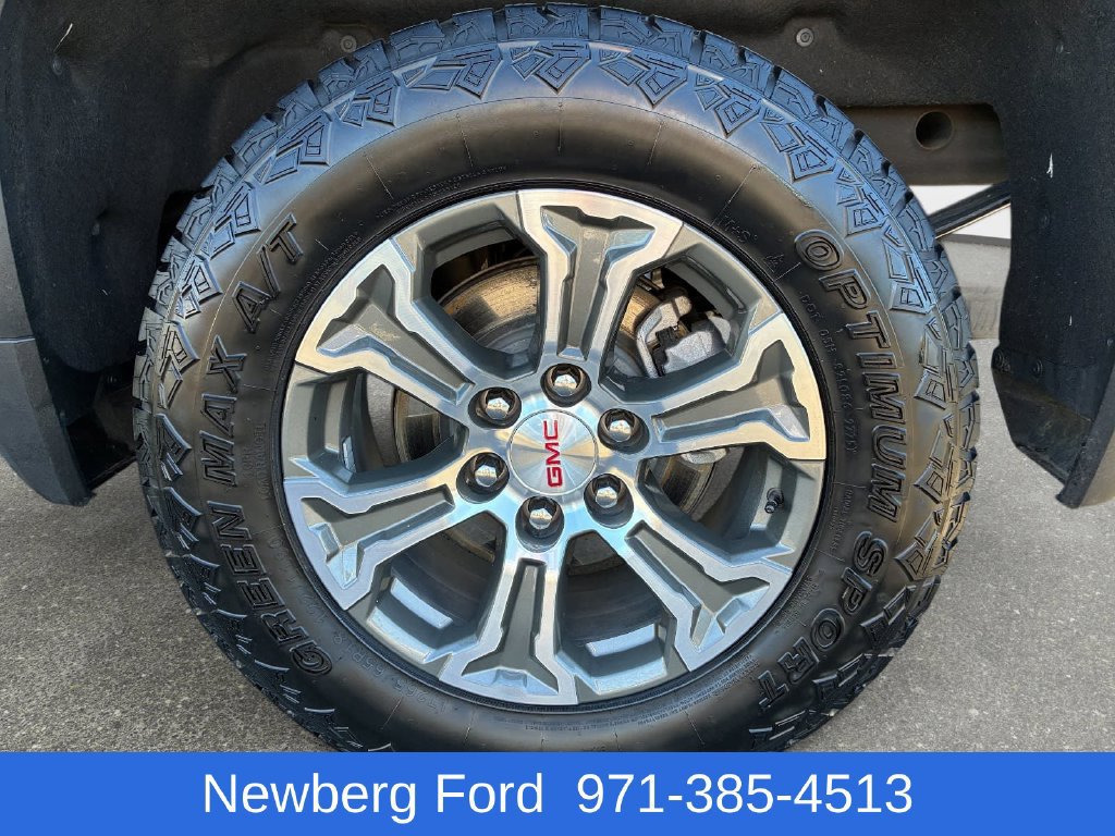 Used 2025 GMC Sierra 1500 SLT AWD/4WD image 10