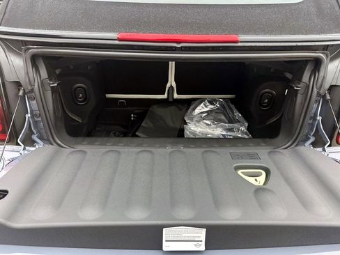 Certified 2025 MINI Cooper S image 9