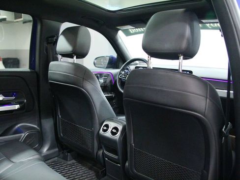 Certified 2021 Mercedes-Benz GLB 250 4MATIC image 22