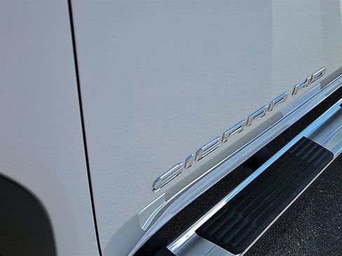 New 2026 GMC Sierra 2500 SLT w/ Texas SLT Premium Package image 9