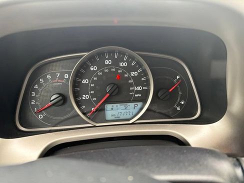 Used 2014 Toyota RAV4 XLE FWD image 7