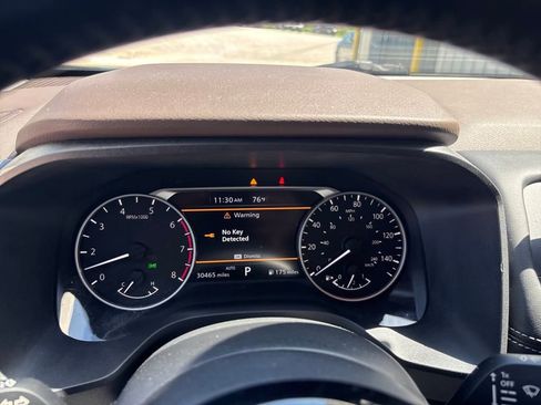 Used 2021 Nissan Rogue SV image 14