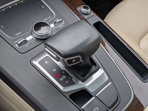 Used 2019 Audi Q5 2.0T Premium Plus w/ Premium Plus Package image 13