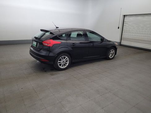 Used 2018 Ford Focus SE w/ Cold Weather Package FWD image 10