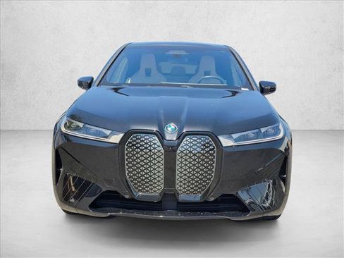 Used 2024 BMW iX xDrive50 w/ Premium Package AWD/4WD image 2