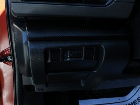 Certified 2024 Subaru Crosstrek 2.0i Premium image 17