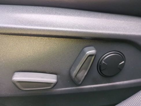 Used 2025 Ford Mustang Mach-E Select RWD image 21