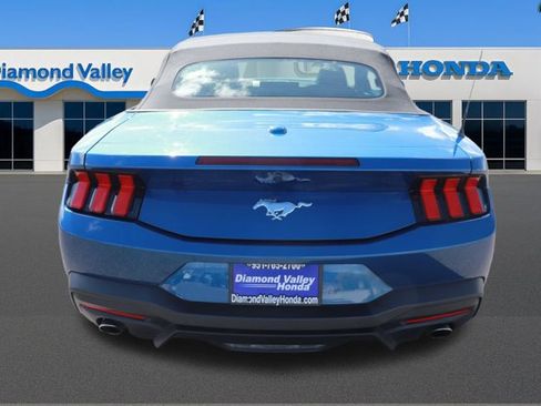 Used 2024 Ford Mustang Convertible image 5