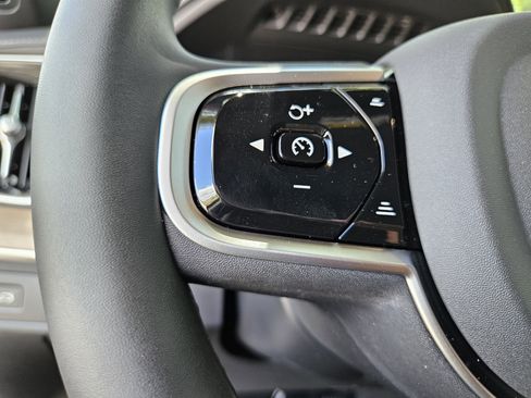 New 2026 Volvo XC90 B6 Plus image 33