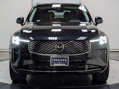 Used 2025 Volvo XC90 B5 Plus w/ Protection Package Premier image 3