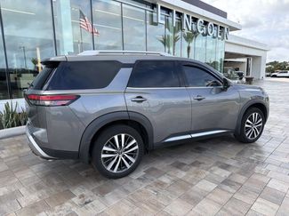 Used 2022 Nissan Pathfinder Platinum w/ Cargo Package AWD/4WD video 2