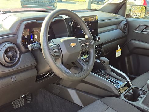 New 2026 Chevrolet Colorado W/T image 16