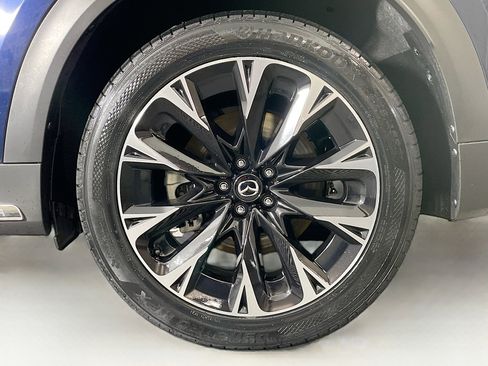 Used 2024 MAZDA CX-90 Plug-In Hybrid w/ Premium Pkg image 11