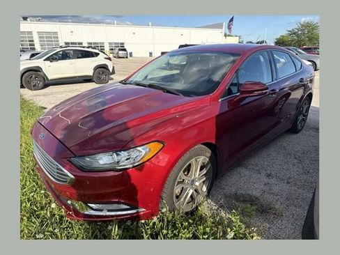 Used 2017 Ford Fusion SE w/ Equipment Group 201A FWD image 1