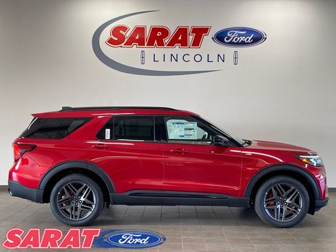 New 2026 Ford Explorer ST-Line w/ ST-Line Street Pack AWD/4WD image 1