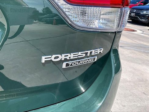 Used 2022 Subaru Forester Touring AWD/4WD image 10