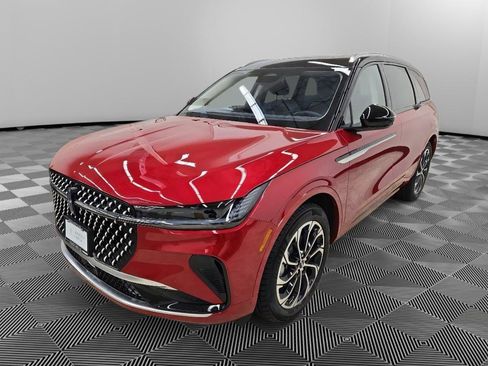 New 2026 Lincoln Nautilus Reserve image 3