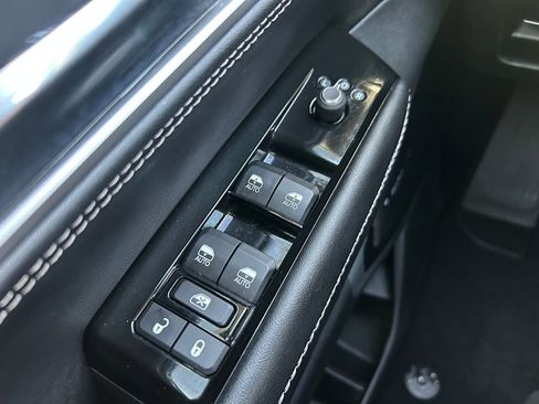 Used 2022 Jeep Wagoneer Series III w/ Premium Group I image 20