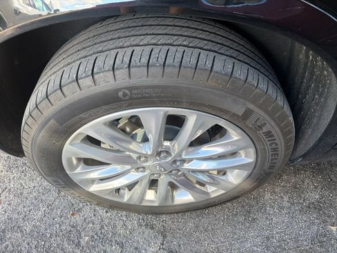Certified 2023 Cadillac XT6 Premium Luxury w/ Platinum Package AWD/4WD image 14