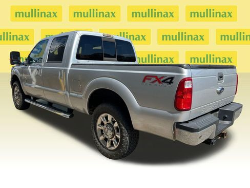 Used 2016 Ford F250 Lariat w/ Lariat Ultimate Package AWD/4WD image 3