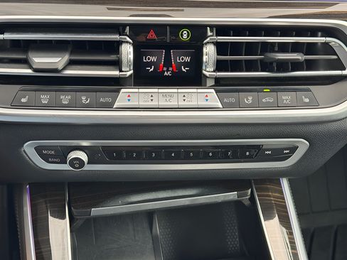 Used 2023 BMW X5 xDrive45e AWD/4WD image 26