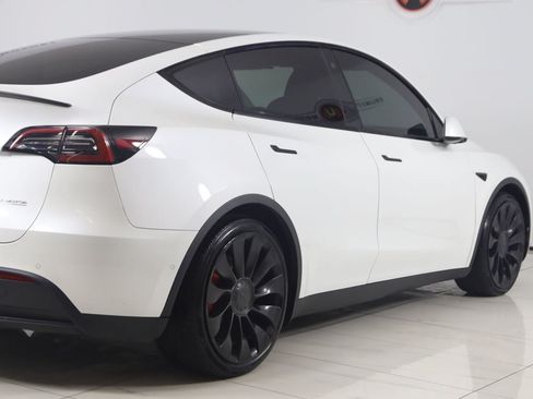 Used 2022 Tesla Model Y Performance AWD/4WD image 40