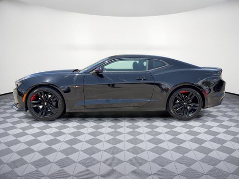Used 2022 Chevrolet Camaro LT w/ Redline Edition RWD image 2