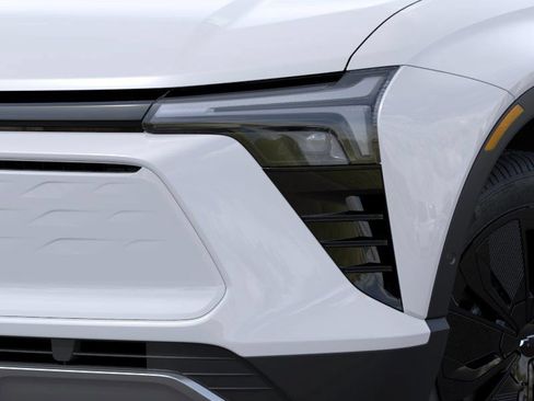 New 2026 Chevrolet Blazer EV LT w/ Midnight/Sport Edition FWD image 11