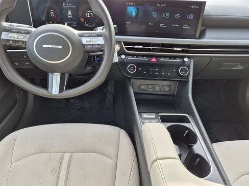 Used 2025 Hyundai Sonata SEL FWD image 23