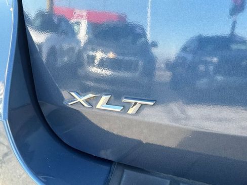 Used 2020 Ford Explorer XLT w/ Equipment Group 202A image 5