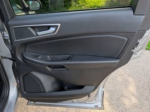 Used 2024 Ford Edge SEL AWD/4WD image 35