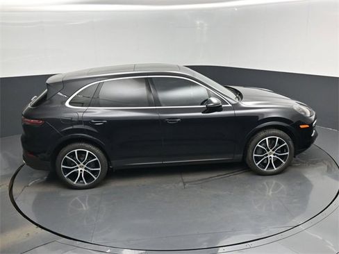Used 2020 Porsche Cayenne S image 56