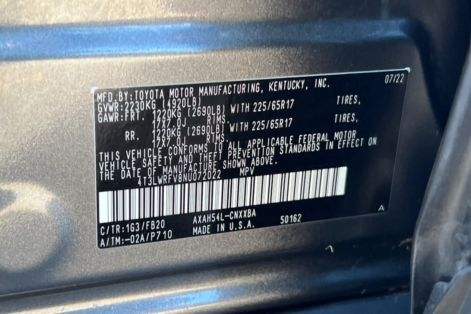 Certified 2022 Toyota RAV4 LE AWD/4WD image 32