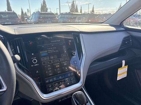 Used 2025 Subaru Outback Premium image 3