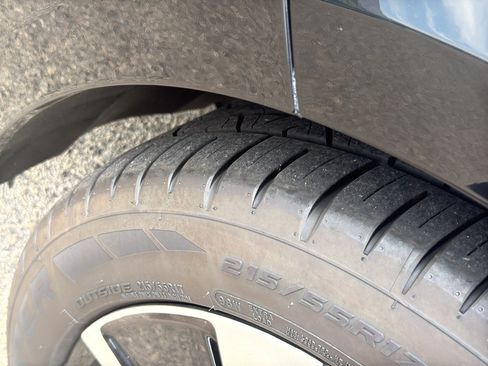 Certified 2022 Nissan Altima 2.5 SV FWD image 10
