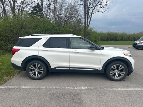 Used 2020 Ford Explorer Platinum w/ Premium Technology Package image 14