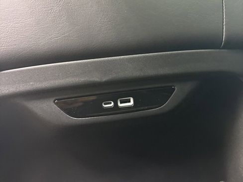 New 2026 Chrysler Pacifica Limited w/ S Appearance Package image 22