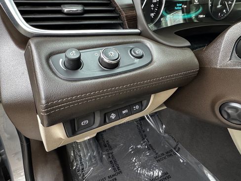 Used 2019 Buick LaCrosse Premium image 29