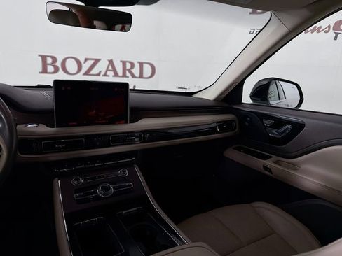 Certified 2022 Lincoln Aviator Reserve w/ Equipment Group 201A AWD/4WD image 28
