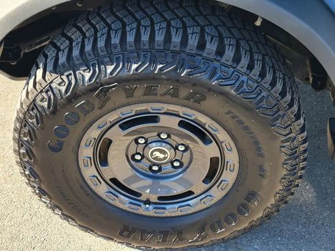 Used 2024 Ford Bronco Outer Banks image 6