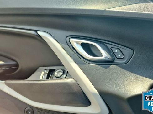 Used 2019 Chevrolet Camaro LT w/ RS Package image 15