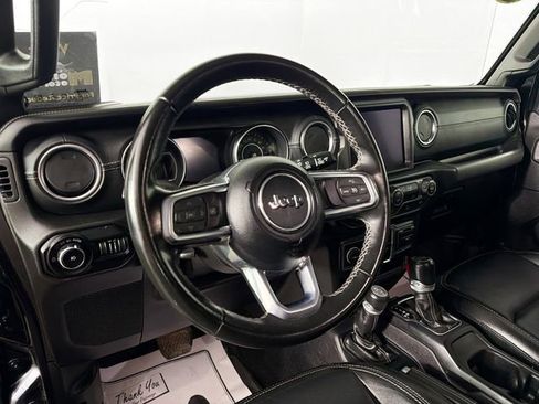 Used 2021 Jeep Wrangler Unlimited Sahara w/ Uconnect 4C Nav & Sound Group image 9